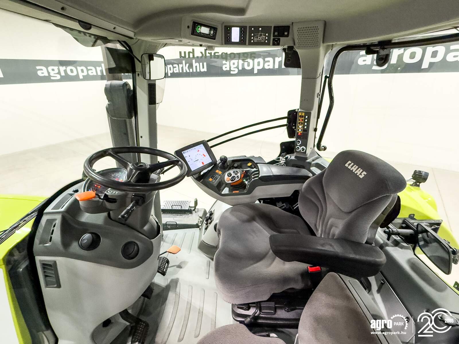 Traktor of the type CLAAS Axion 930, Gebrauchtmaschine in Csengele (Picture 8)
