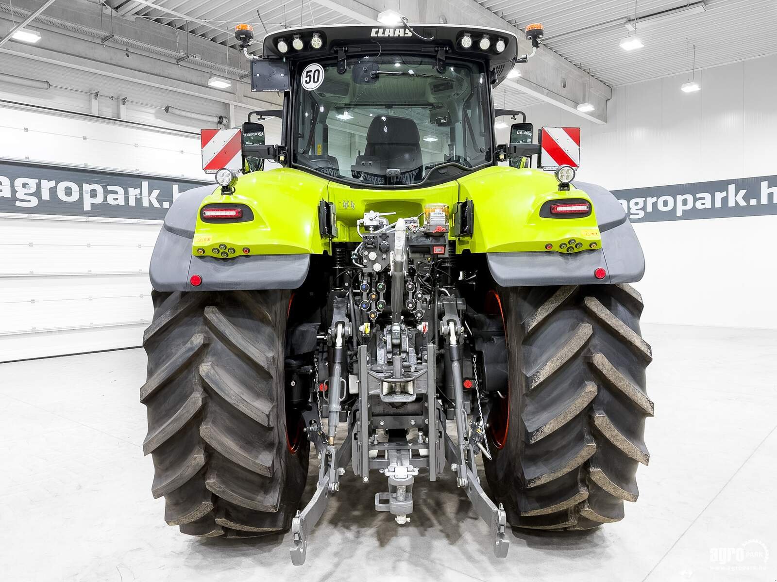 Traktor des Typs CLAAS Axion 930, Gebrauchtmaschine in Csengele (Bild 5)