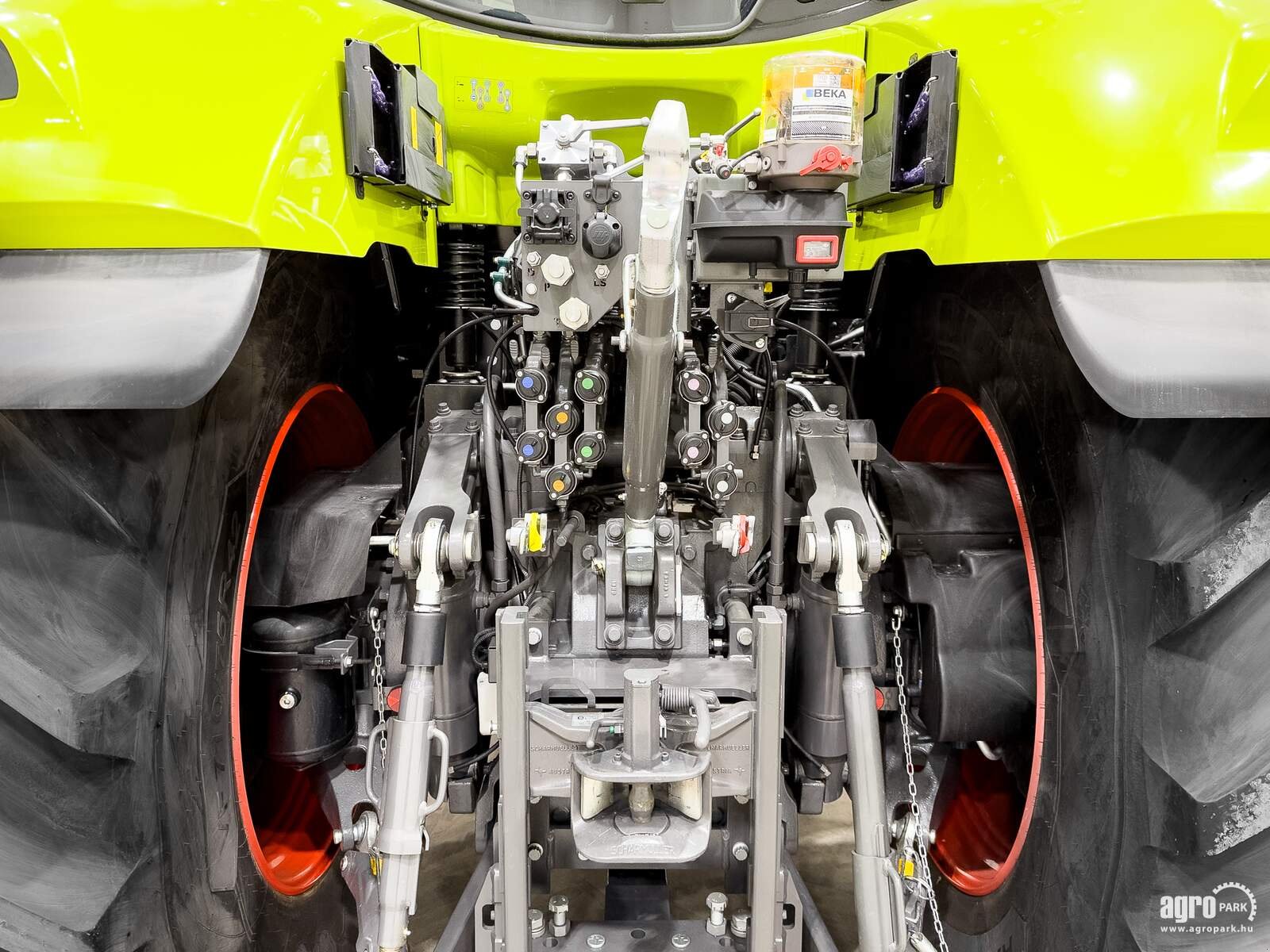 Traktor des Typs CLAAS Axion 930, Gebrauchtmaschine in Csengele (Bild 7)