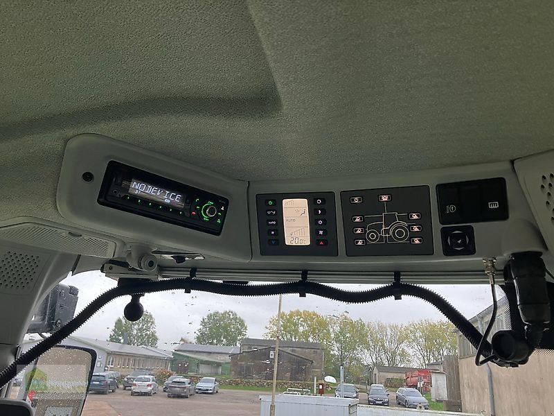 Traktor от тип CLAAS Axion 930, Gebrauchtmaschine в Salsitz (Снимка 14)