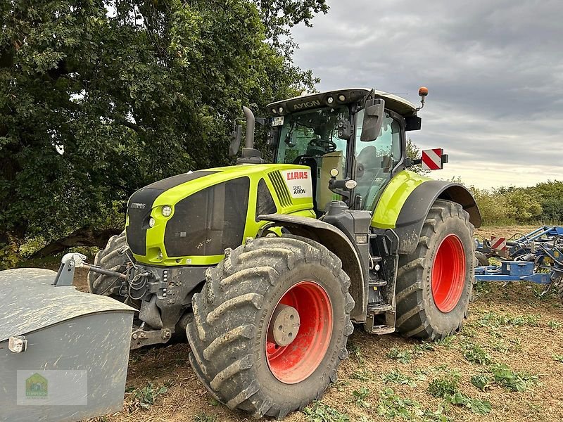 Traktor от тип CLAAS Axion 930, Gebrauchtmaschine в Salsitz
