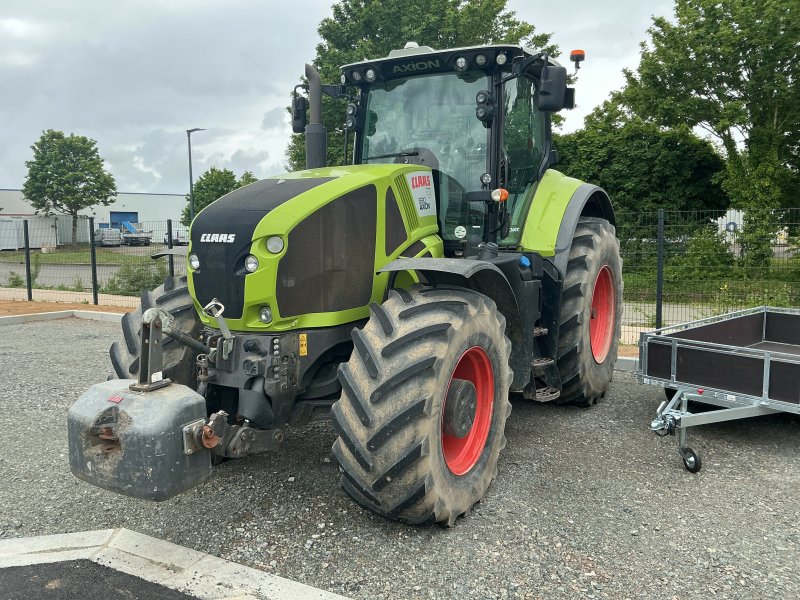 Traktor типа CLAAS AXION 930, Gebrauchtmaschine в ST CLEMENT DE LA PLACE (Фотография 1)