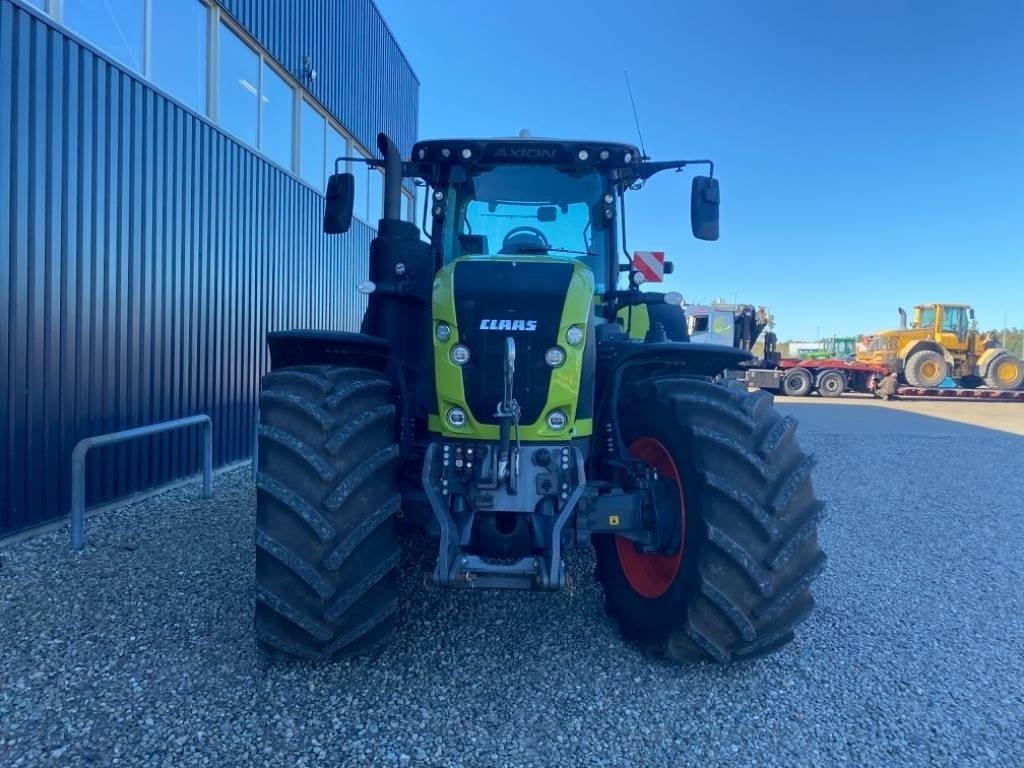 Traktor of the type CLAAS Axion 940 Cmatic, Gebrauchtmaschine in Ribe (Picture 16)
