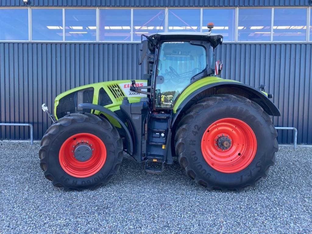 Traktor of the type CLAAS Axion 940 Cmatic, Gebrauchtmaschine in Ribe (Picture 15)