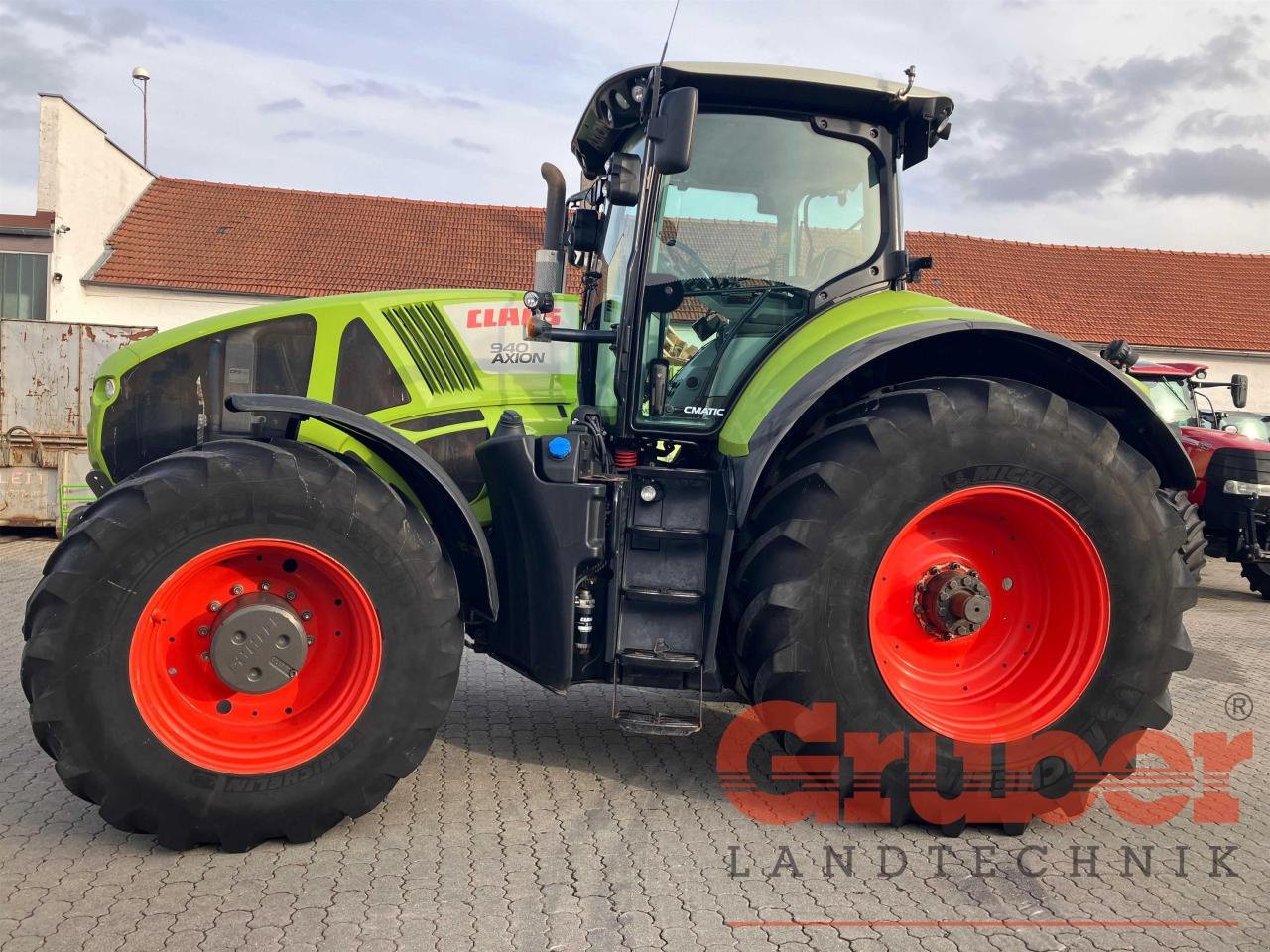 Traktor des Typs CLAAS Axion 940, Gebrauchtmaschine in Ampfing (Bild 2)