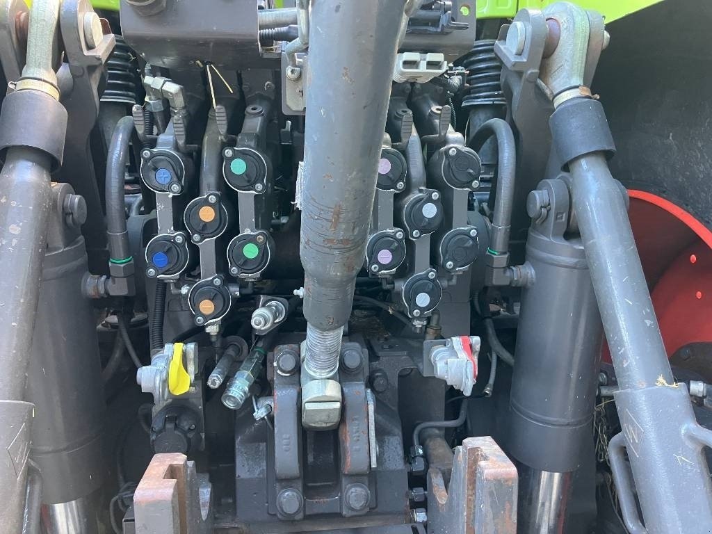 Traktor of the type CLAAS AXION 950 CMATIC CEBIS, Gebrauchtmaschine in Brønderslev (Picture 11)