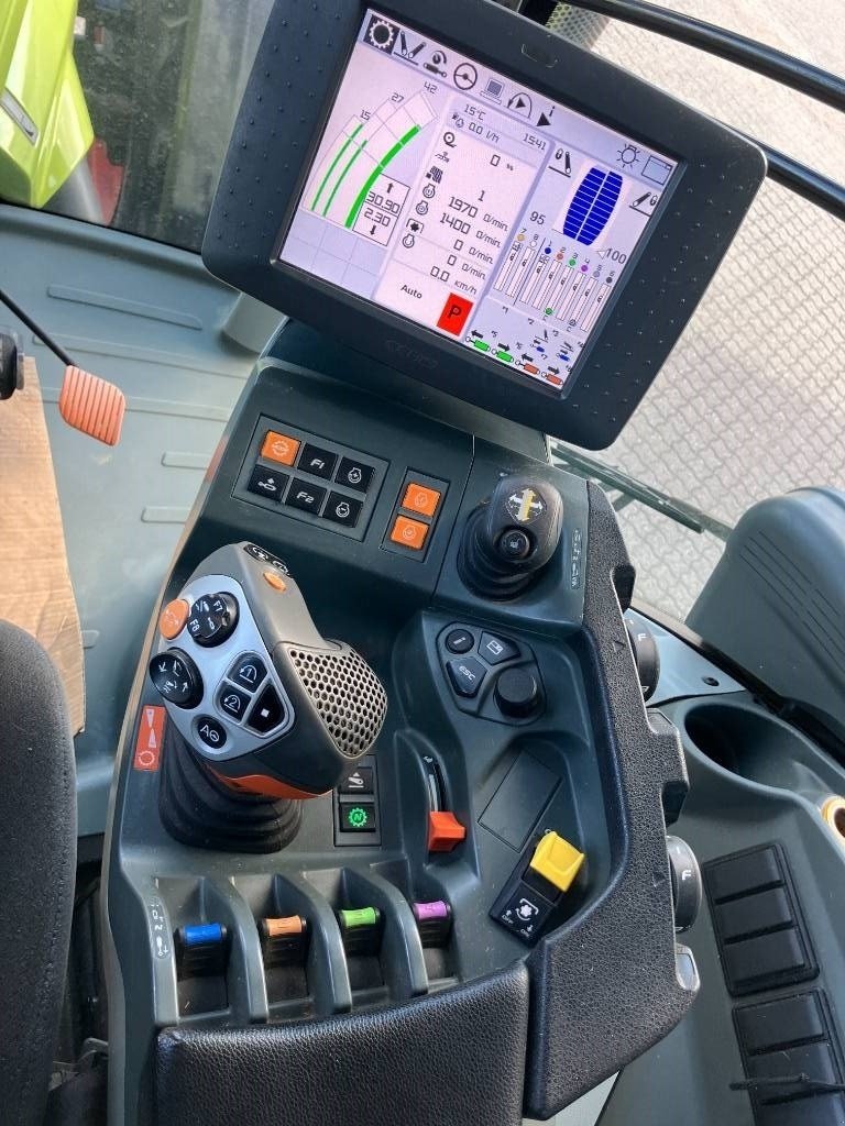 Traktor of the type CLAAS AXION 950 CMATIC CEBIS, Gebrauchtmaschine in Brønderslev (Picture 10)