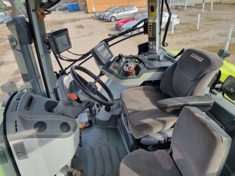 Traktor des Typs CLAAS Axion 950 CMatic GPS. Auto Steering klar. Frontlift. Foraksel og kabine affjedring. Luftbremser. Hitch krog., Gebrauchtmaschine in Kolding (Bild 12)