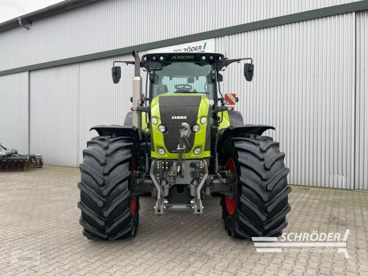Traktor des Typs CLAAS AXION 950 CMATIC RTK, Gebrauchtmaschine in Wildeshausen (Bild 7)