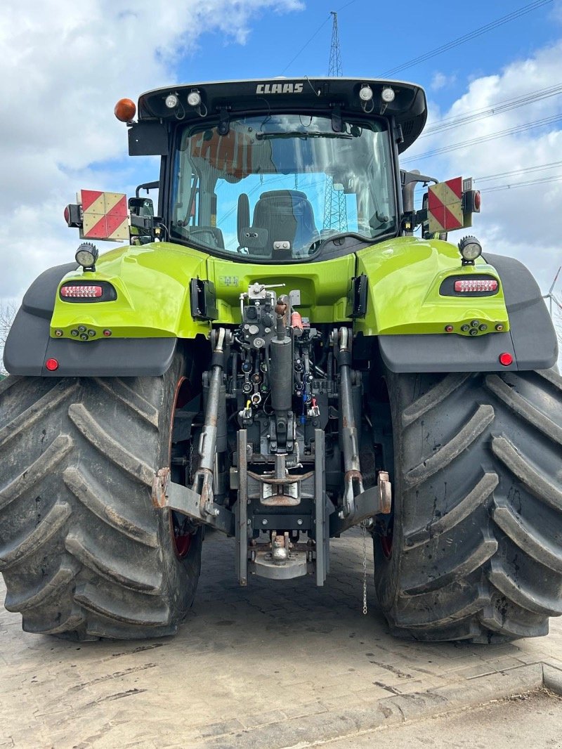 Traktor от тип CLAAS Axion 950, Gebrauchtmaschine в Nauen (Снимка 5)