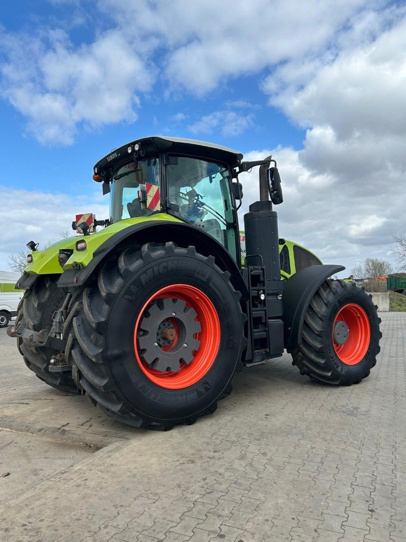 Traktor от тип CLAAS Axion 950, Gebrauchtmaschine в Nauen (Снимка 8)