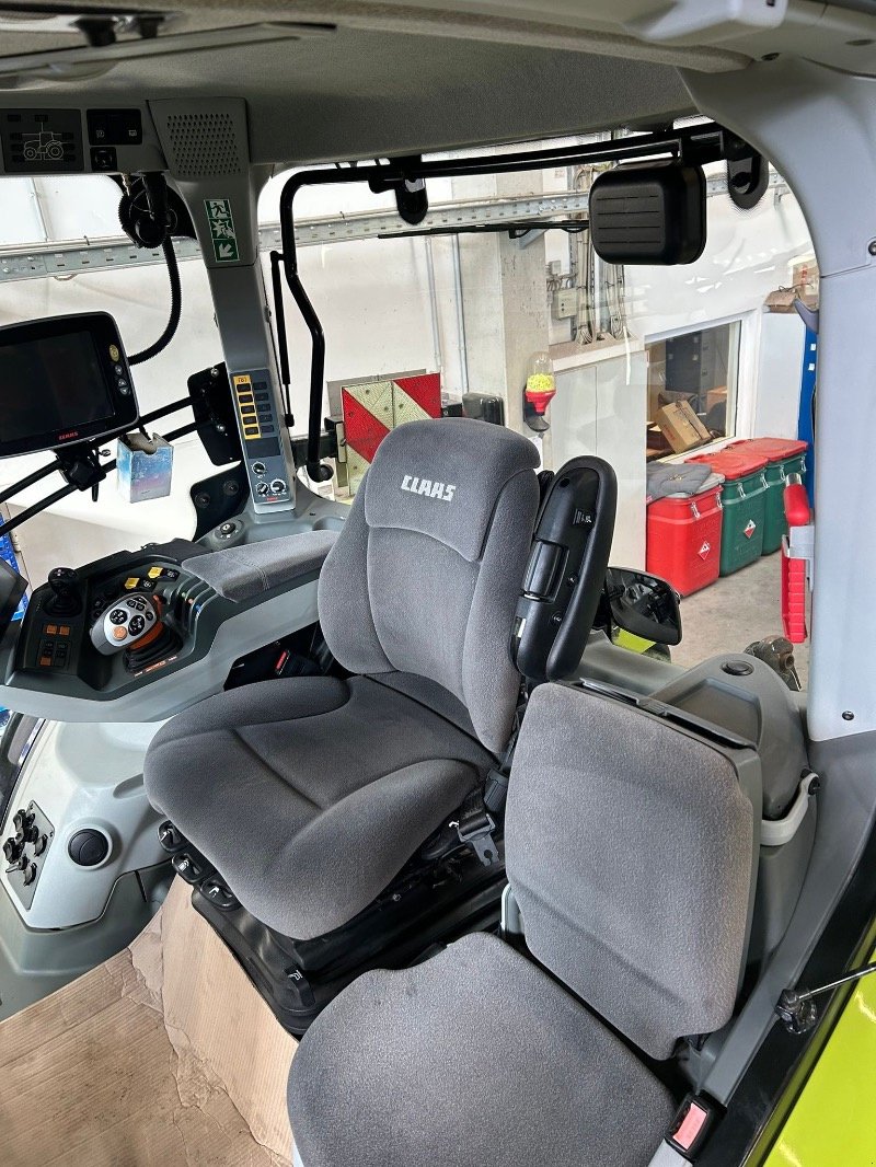 Traktor от тип CLAAS Axion 950, Gebrauchtmaschine в Nauen (Снимка 12)