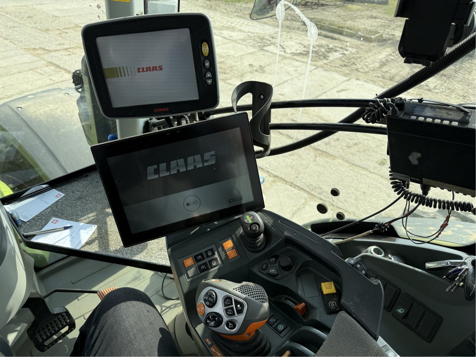 Traktor za tip CLAAS Axion 960 C-Matic CEBIS, Gebrauchtmaschine u Bützow (Slika 6)