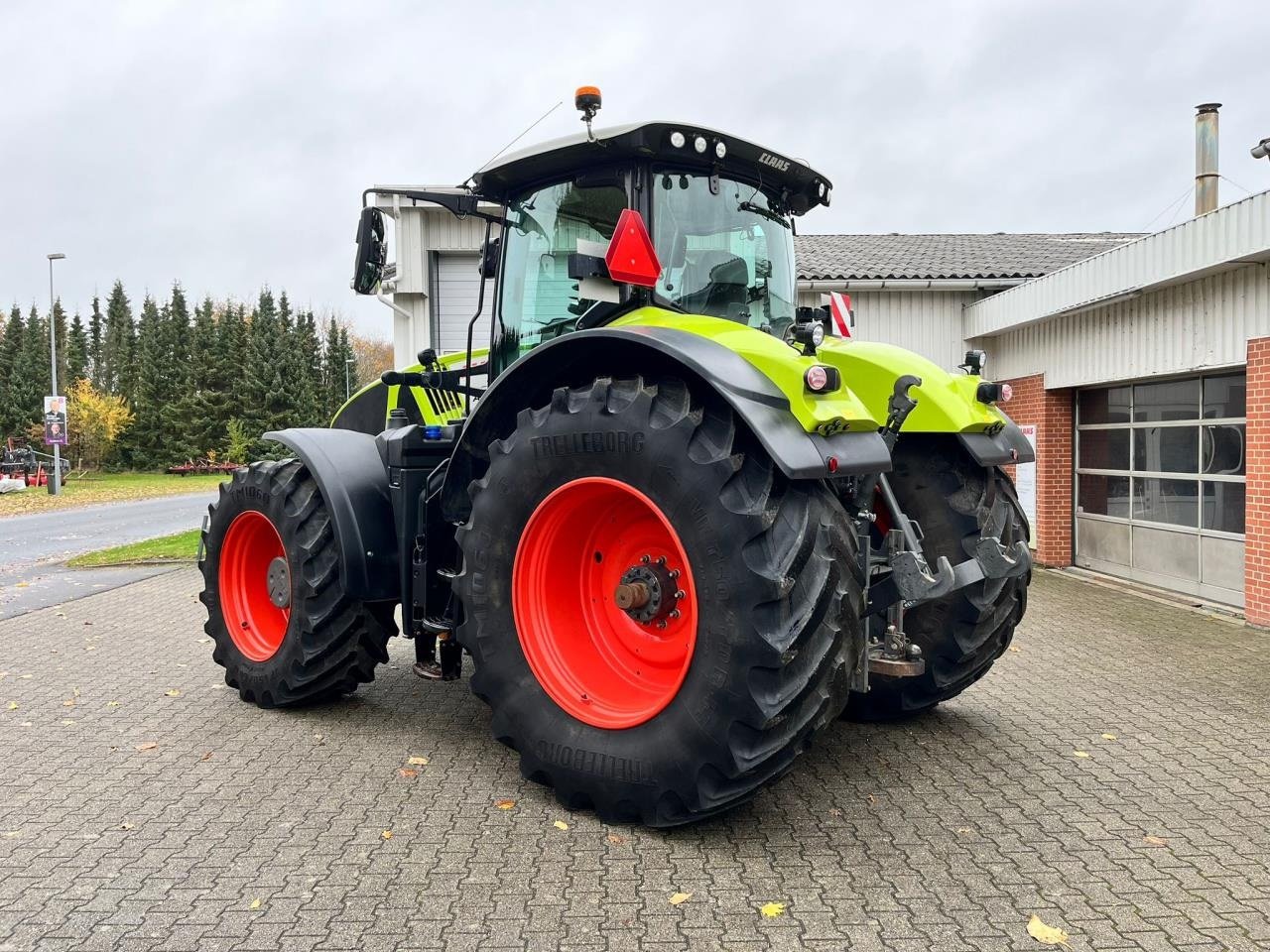 Traktor of the type CLAAS AXION 960 CEBIS, Gebrauchtmaschine in Tim (Picture 3)