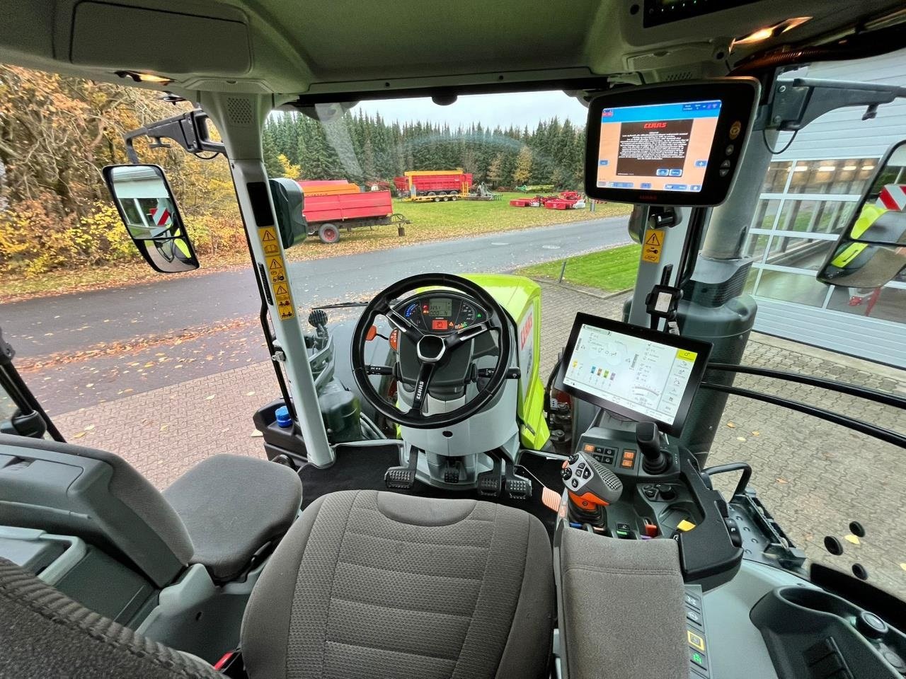 Traktor of the type CLAAS AXION 960 CEBIS, Gebrauchtmaschine in Tim (Picture 13)