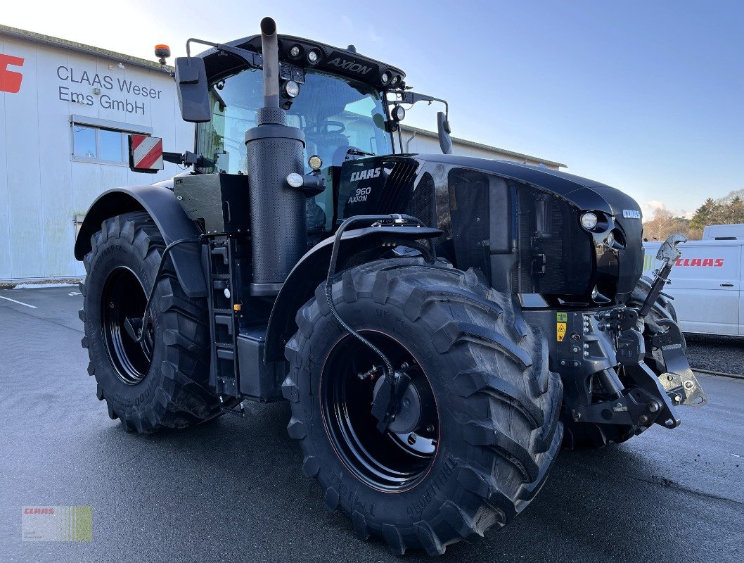 Traktor типа CLAAS AXION 960 CMATIC CEBIS BLACK EDITION, RDA, MAXI CARE 2027, Lenksystem, nur 1.838 h !, Gebrauchtmaschine в Neerstedt (Фотография 2)