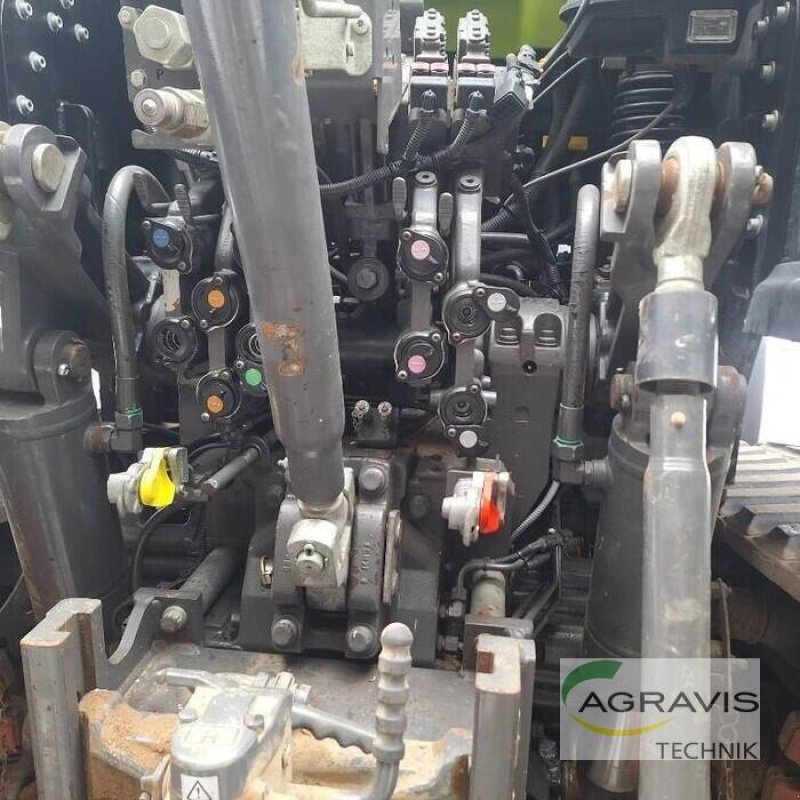 Traktor des Typs CLAAS AXION 960 CMATIC CEBIS TERRA TRAC, Neumaschine in Calbe / Saale (Bild 9)