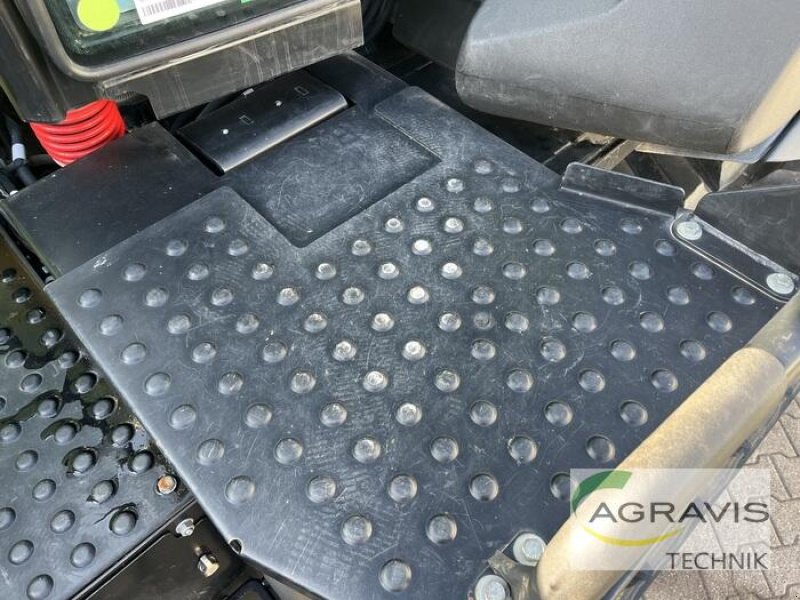 Traktor Türe ait CLAAS AXION 960 CMATIC CEBIS TERRA TRAC, Vorführmaschine içinde Alpen (resim 27)