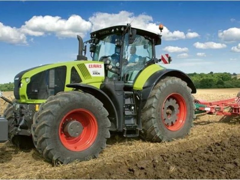 Traktor of the type CLAAS AXION 960 CMATIC CEBIS, Gebrauchtmaschine in Kolding (Picture 1)