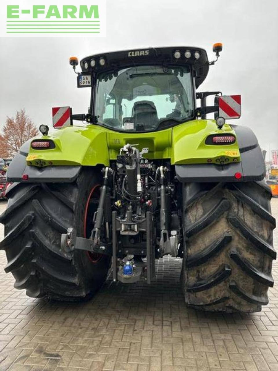 Traktor des Typs CLAAS axion 960 cmatic, Gebrauchtmaschine in G?ÓWCZYCE (Bild 4)