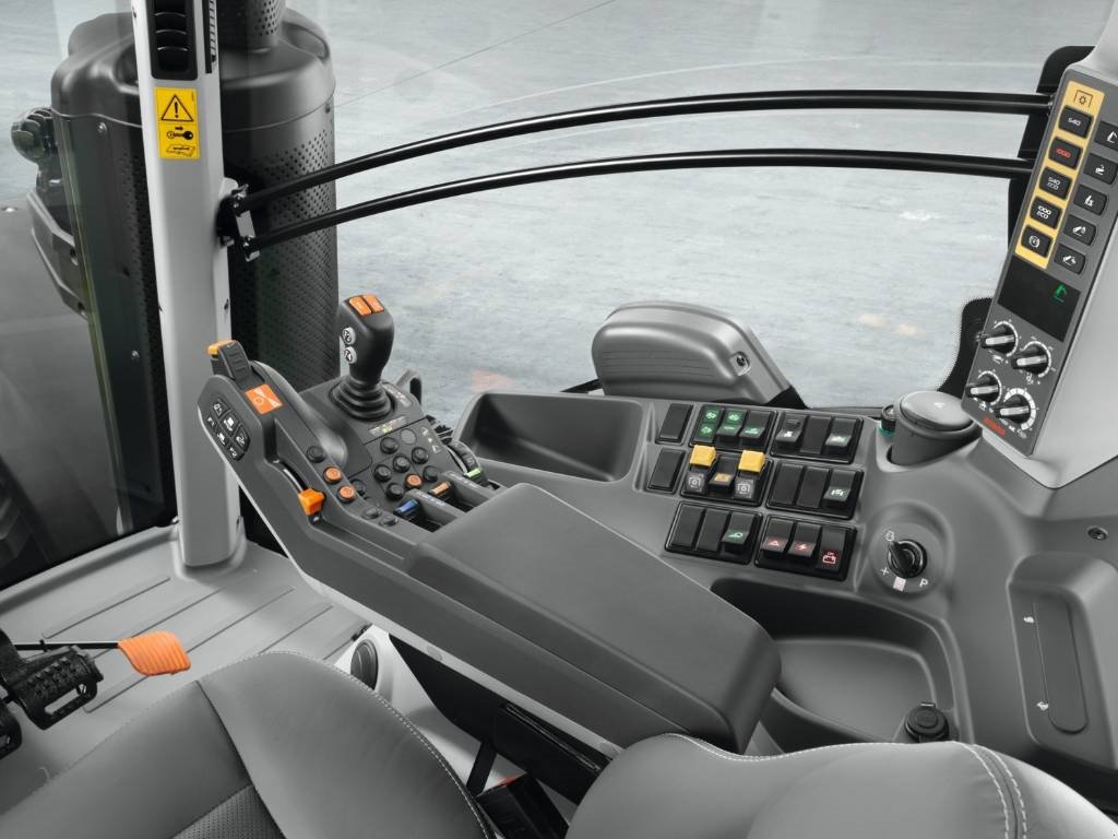 Traktor typu CLAAS Axion 960 cmatic, Gebrauchtmaschine w Brønderslev (Zdjęcie 13)