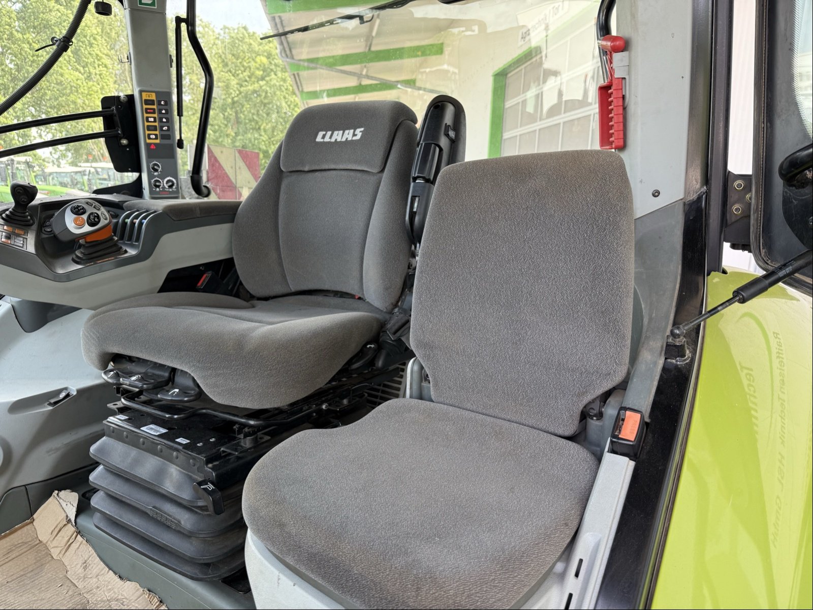 Traktor tip CLAAS Axion 960, Gebrauchtmaschine in Bützow (Poză 10)