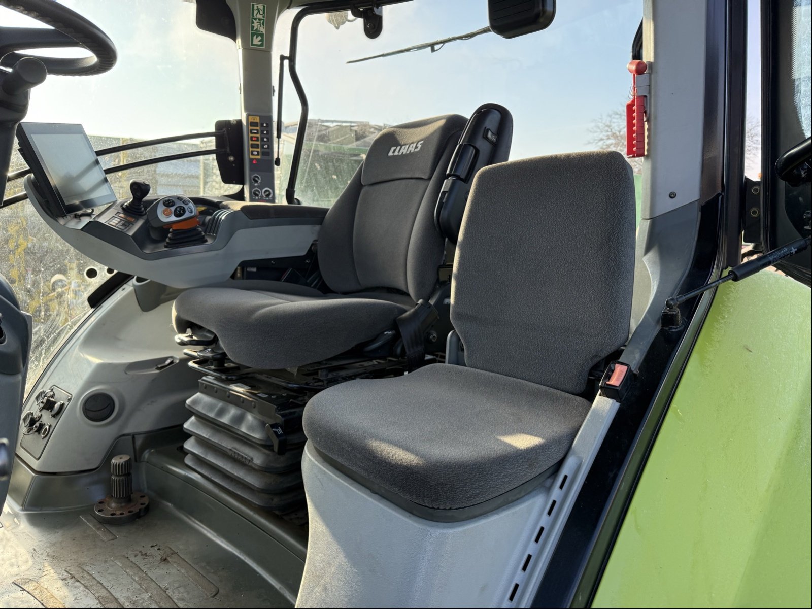 Traktor del tipo CLAAS Axion 960, Gebrauchtmaschine In Bützow (Immagine 9)