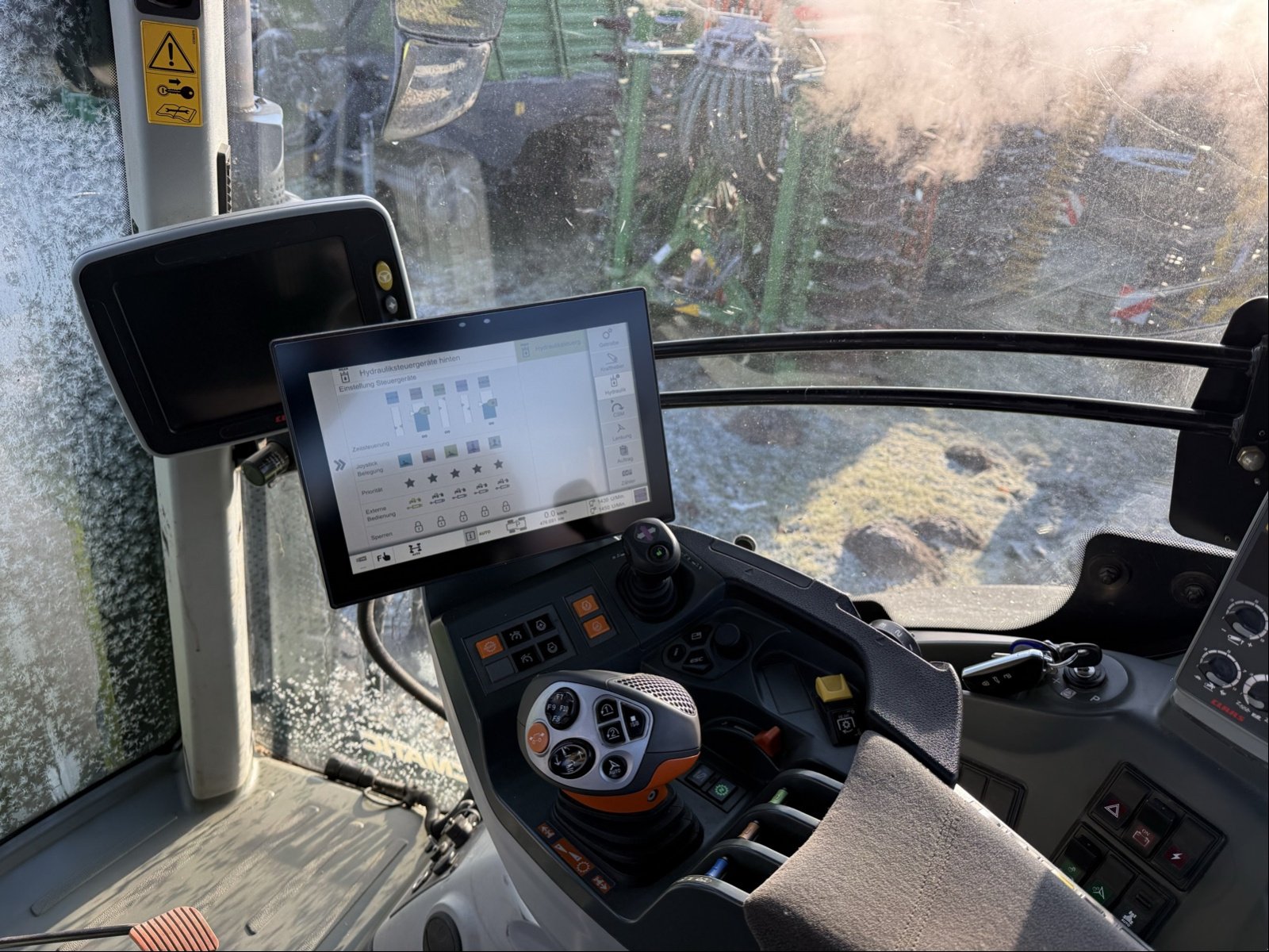 Traktor del tipo CLAAS Axion 960, Gebrauchtmaschine In Bützow (Immagine 11)