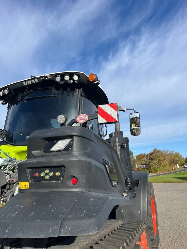Traktor van het type CLAAS AXION 960TT, Gebrauchtmaschine in Ringe (Foto 23)