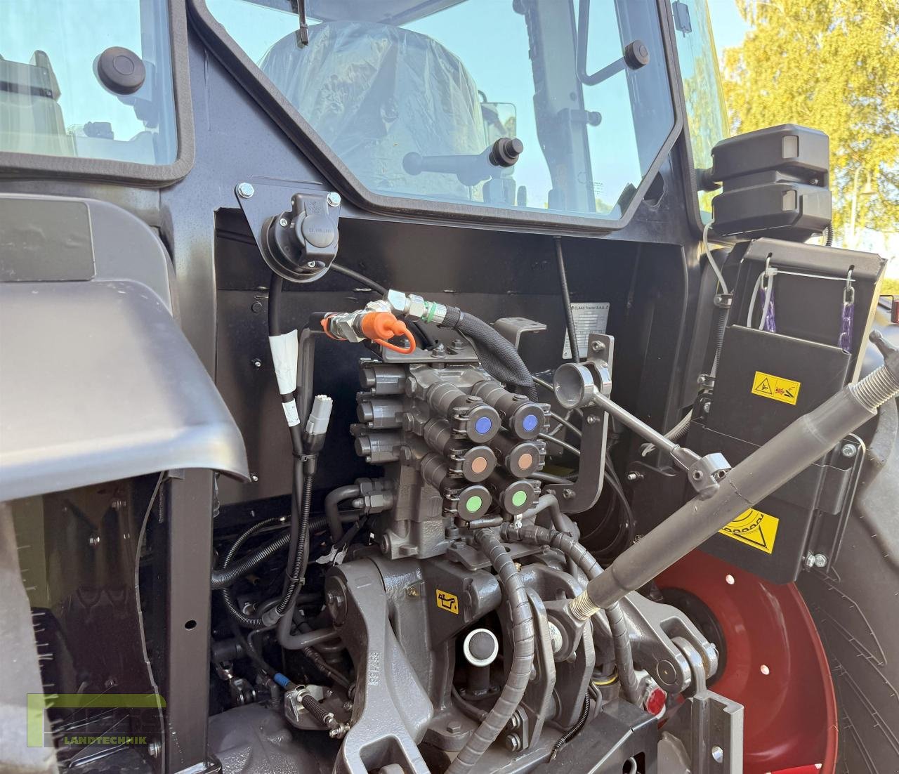 Traktor Türe ait CLAAS AXOS 240 Advanced + MX A106, Neumaschine içinde Homberg/Ohm - Maulbach (resim 14)
