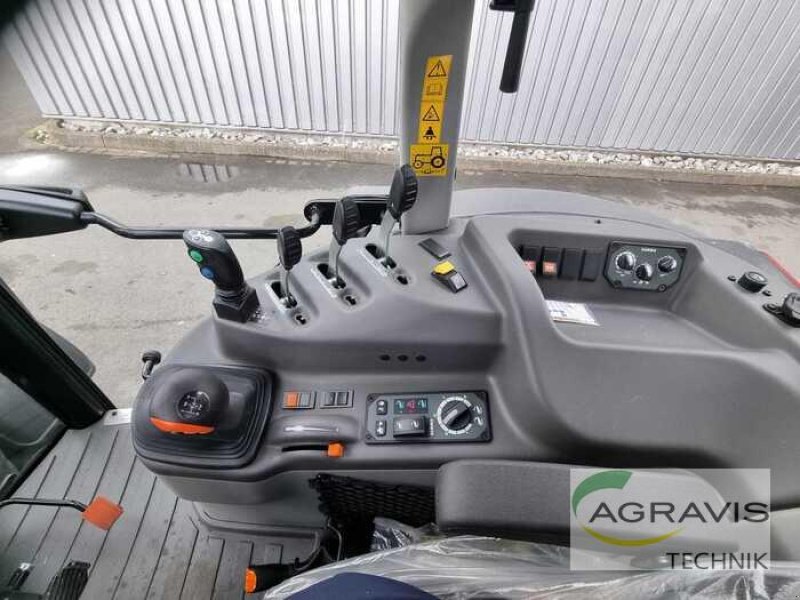 Traktor typu CLAAS AXOS 240 ADVANCED, Gebrauchtmaschine w Lage (Zdjęcie 12)