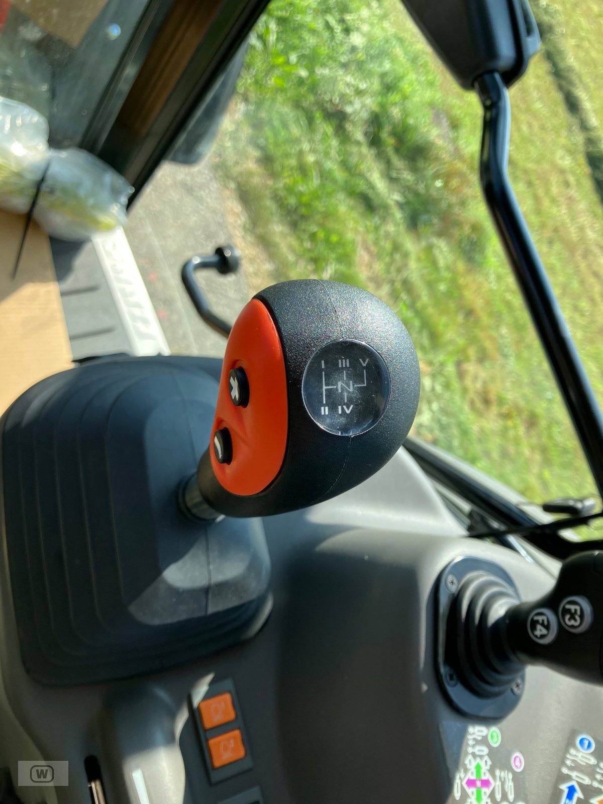 Traktor типа CLAAS Axos 240, Neumaschine в Zell an der Pram (Фотография 16)