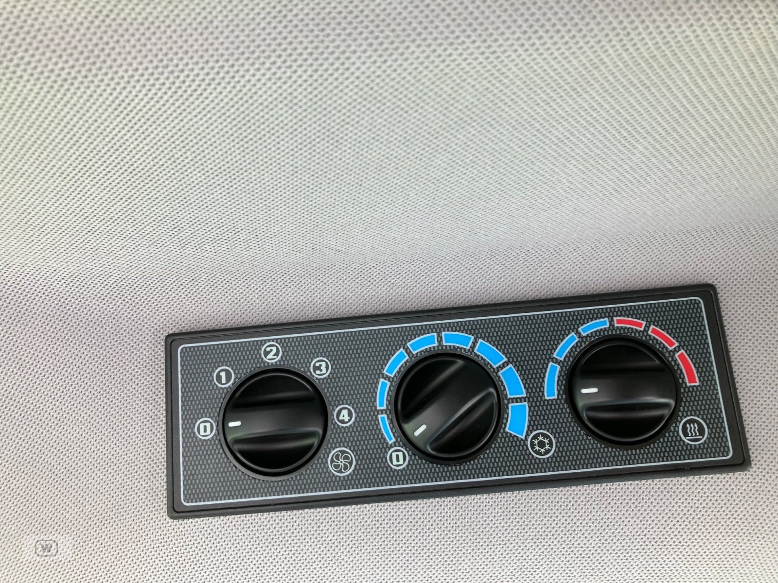 Traktor типа CLAAS Axos 240, Neumaschine в Zell an der Pram (Фотография 23)