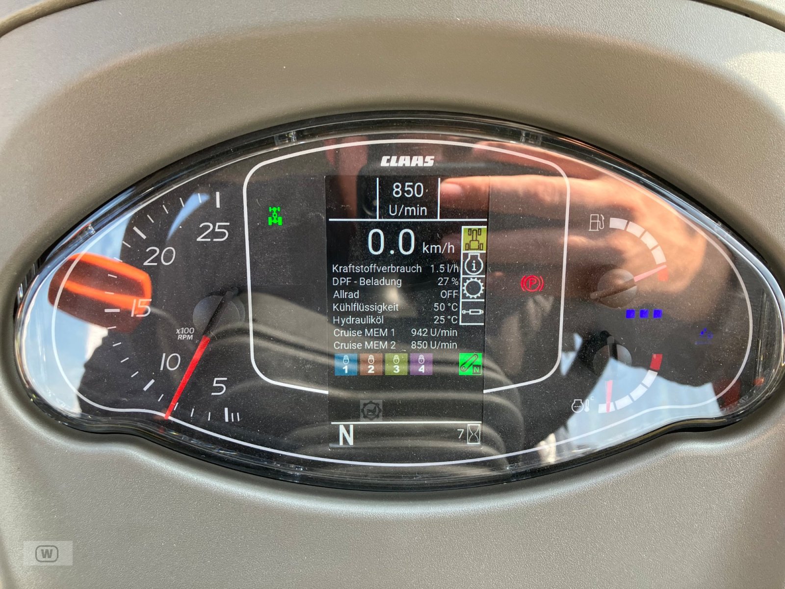 Traktor типа CLAAS Axos 240, Neumaschine в Zell an der Pram (Фотография 31)