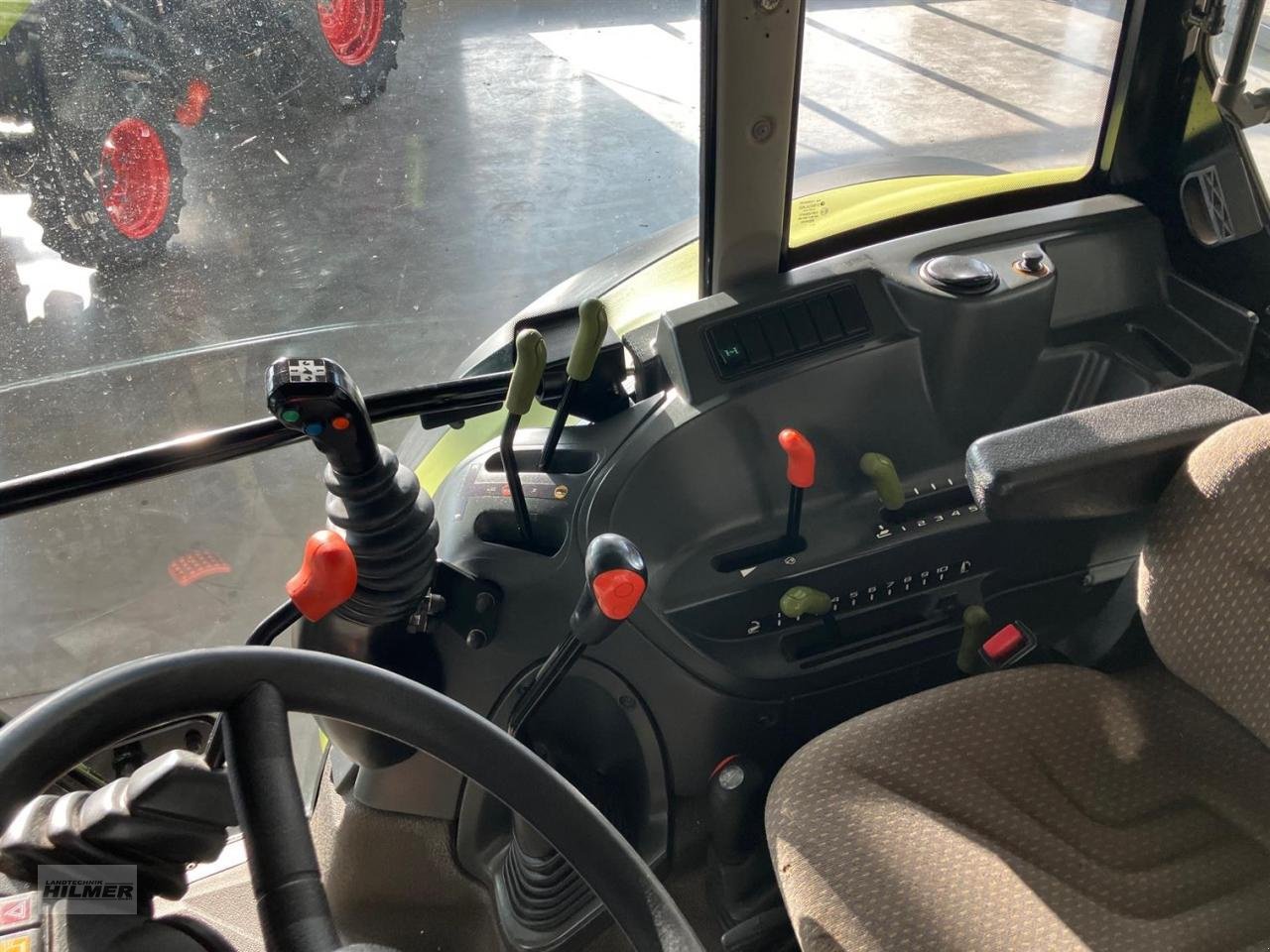 Traktor типа CLAAS Axos 310 C, Gebrauchtmaschine в Moringen (Фотография 5)