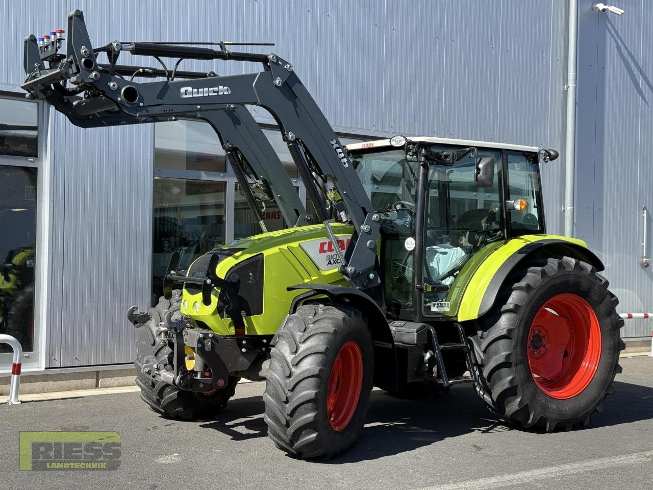 Traktor des Typs CLAAS AXOS 310 CL A22 Quicke A46 Sauter FHZ, Gebrauchtmaschine in Homberg/Ohm - Maulbach (Bild 2)