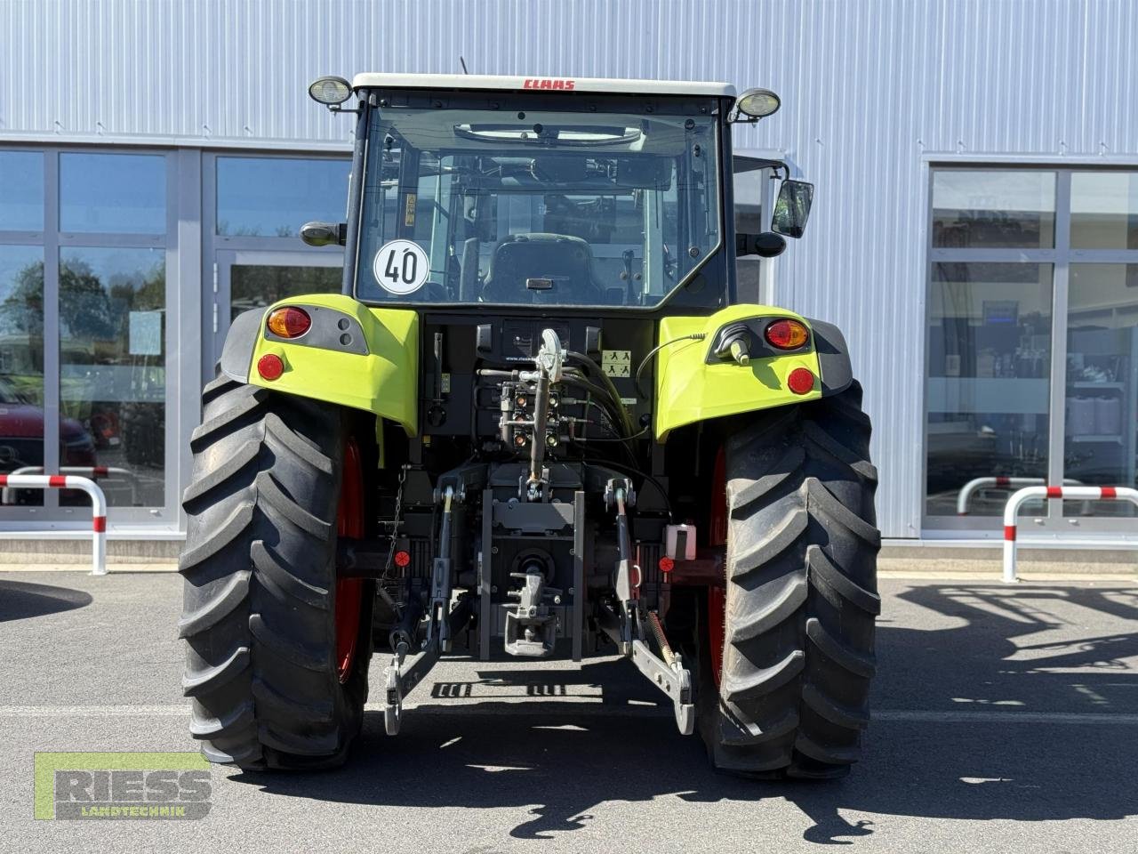 Traktor des Typs CLAAS AXOS 310 CL A22 Quicke A46 Sauter FHZ, Gebrauchtmaschine in Homberg/Ohm - Maulbach (Bild 3)