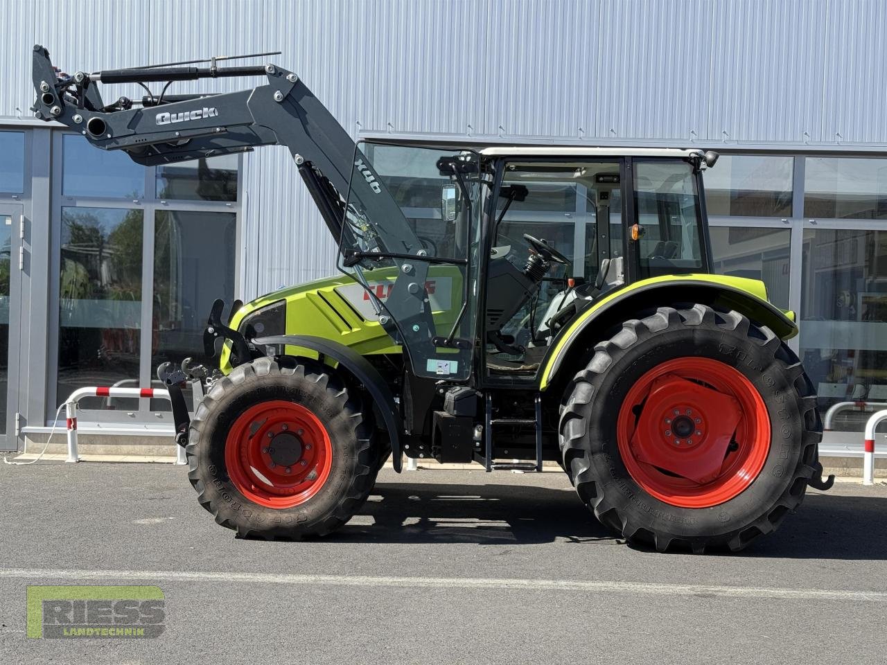 Traktor des Typs CLAAS AXOS 310 CL A22 Quicke A46 Sauter FHZ, Gebrauchtmaschine in Homberg/Ohm - Maulbach (Bild 10)