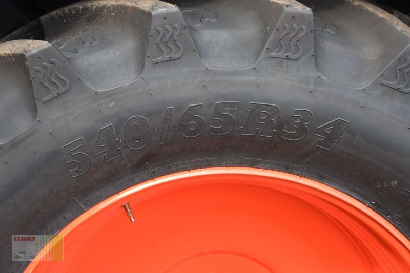 Traktor des Typs CLAAS AXOS  3.105 mit  FL 100 C, Neumaschine in Volkenschwand (Bild 10)