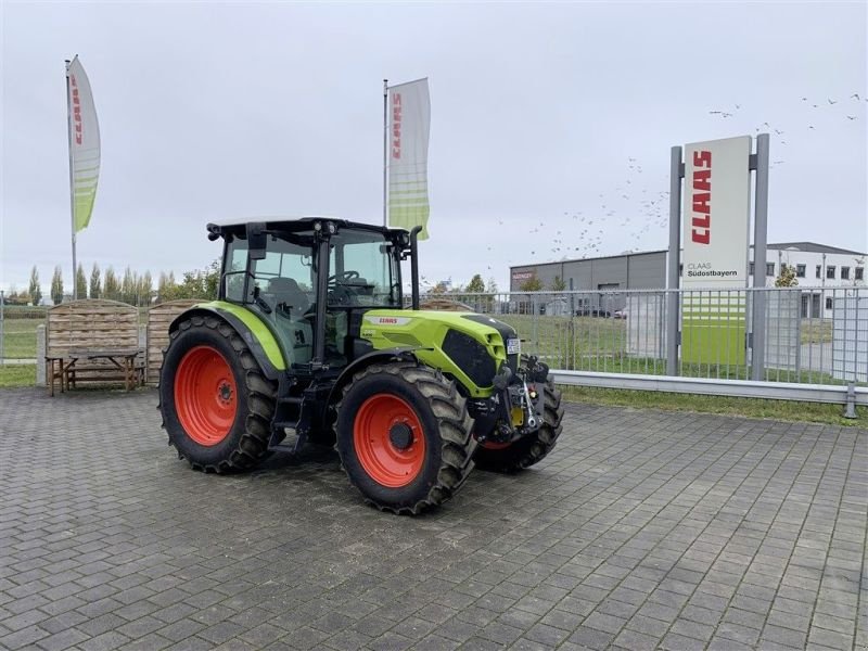 Traktor des Typs CLAAS AXOS 3.105, Vorführmaschine in Töging a. Inn (Bild 1)