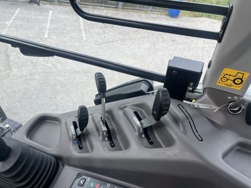 Traktor des Typs CLAAS Axos 3.105, Gebrauchtmaschine in Elixhausen (Bild 18)