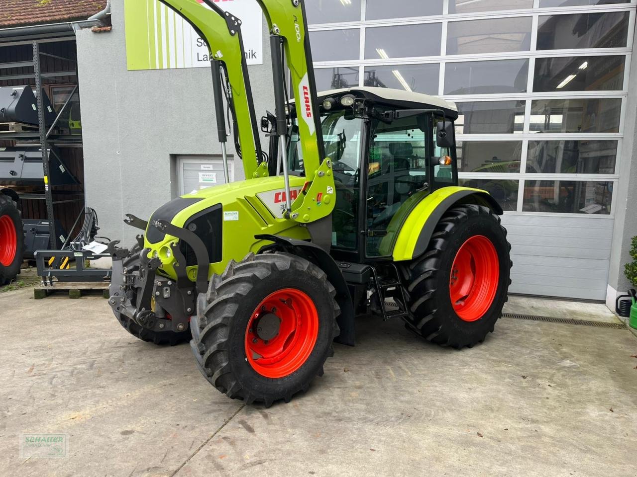 Traktor of the type CLAAS Axos 310c, Frontlader, FHZ, Drulu, sehr gepflegt, Gebrauchtmaschine in Geiselhöring (Picture 2)