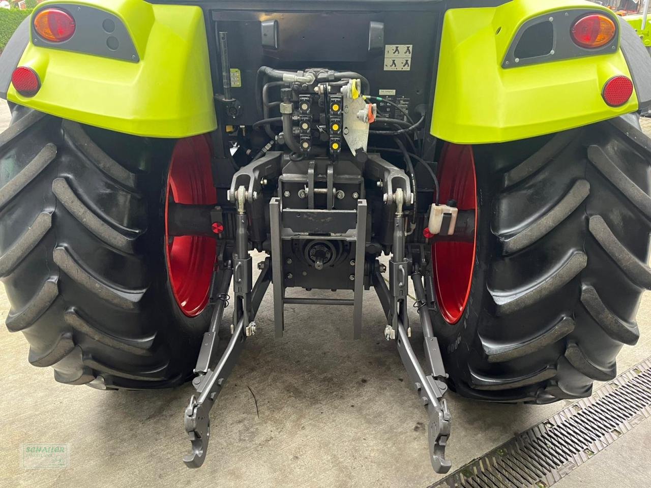 Traktor of the type CLAAS Axos 310c, Frontlader, FHZ, Drulu, sehr gepflegt, Gebrauchtmaschine in Geiselhöring (Picture 8)