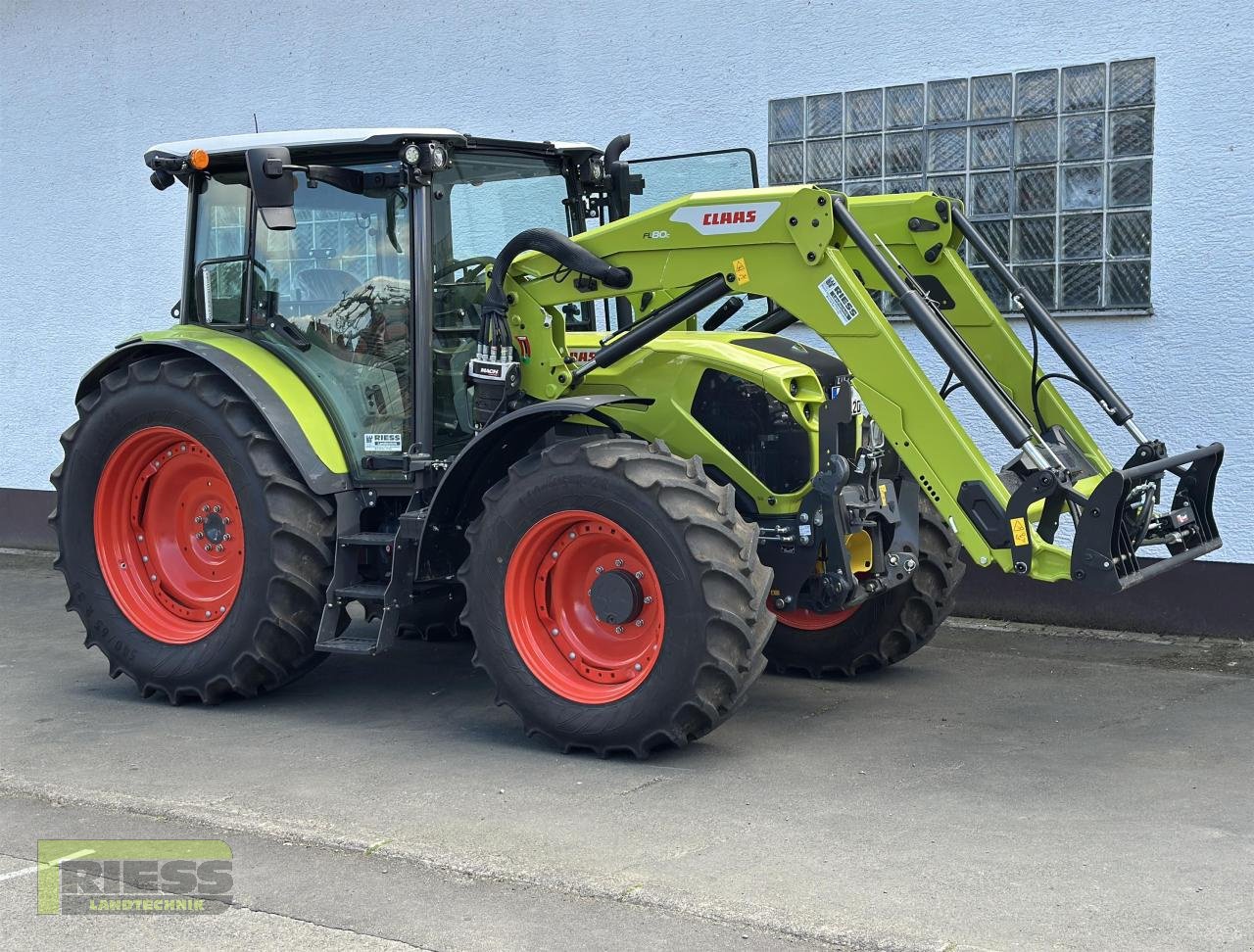 Traktor типа CLAAS AXOS 3.120 B13 + FL 100 C  FHZ, Vorführmaschine в Homberg/Ohm - Maulbach (Фотография 14)