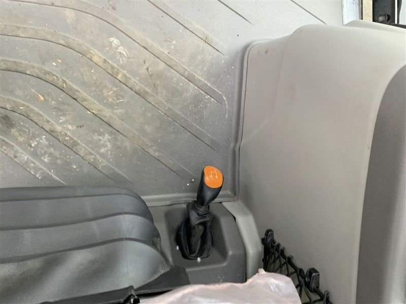 Traktor des Typs CLAAS AXOS 3.120, Vorführmaschine in Grabenstätt/Erlstätt (Bild 16)