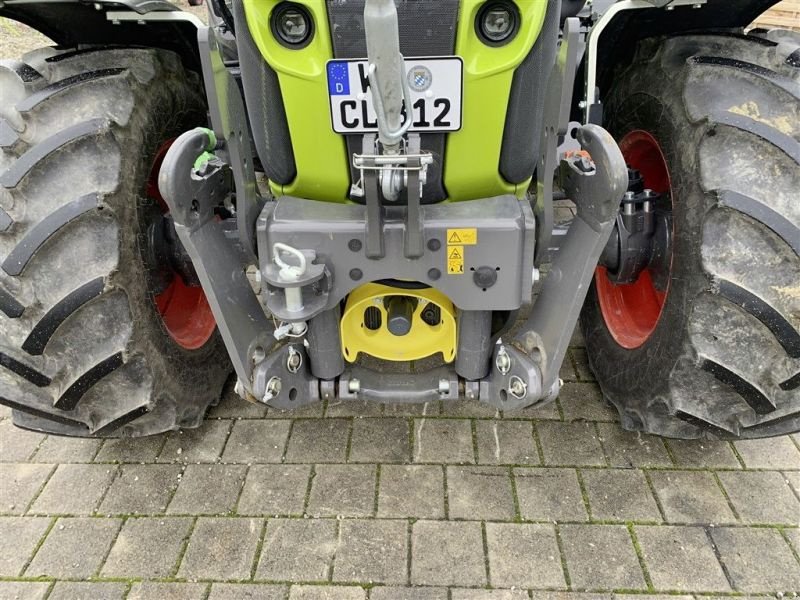 Traktor des Typs CLAAS AXOS 3.120, Vorführmaschine in Grabenstätt/Erlstätt (Bild 8)