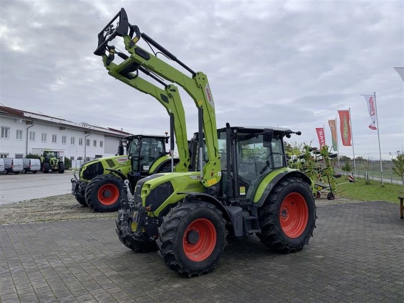Traktor des Typs CLAAS AXOS 3.120, Vorführmaschine in Grabenstätt/Erlstätt (Bild 3)