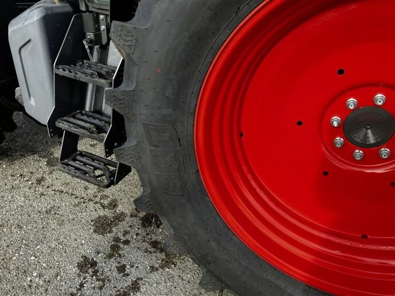 Traktor des Typs CLAAS AXOS  3.120, Neumaschine in Grabenstätt-Erlstätt (Bild 13)