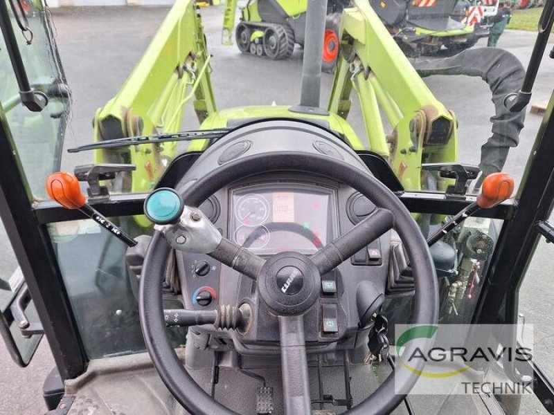 Traktor typu CLAAS AXOS 320 C, Gebrauchtmaschine v Warburg (Obrázok 9)