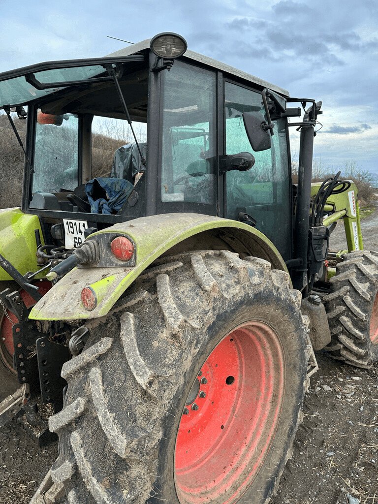 Traktor del tipo CLAAS AXOS 320 CABINE CX, Gebrauchtmaschine In Feurs (Immagine 4)